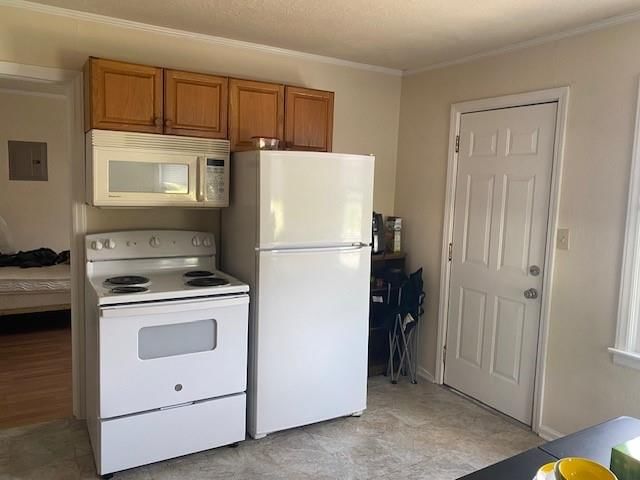 Photo 5 of 20 - 563 S Ash Avenue