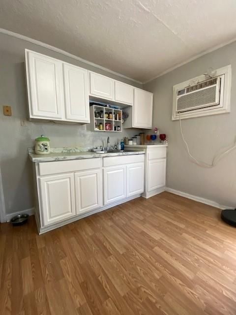 Photo 9 of 20 - 563 S Ash Avenue