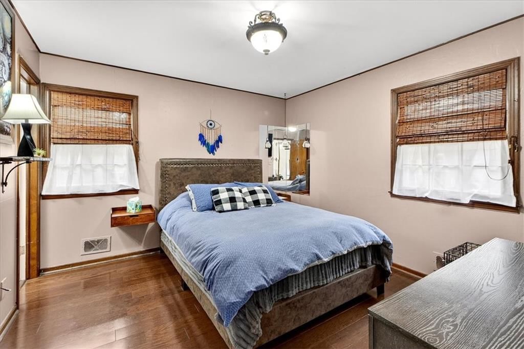 Photo 9 of 25 - 311 Berry Avenue