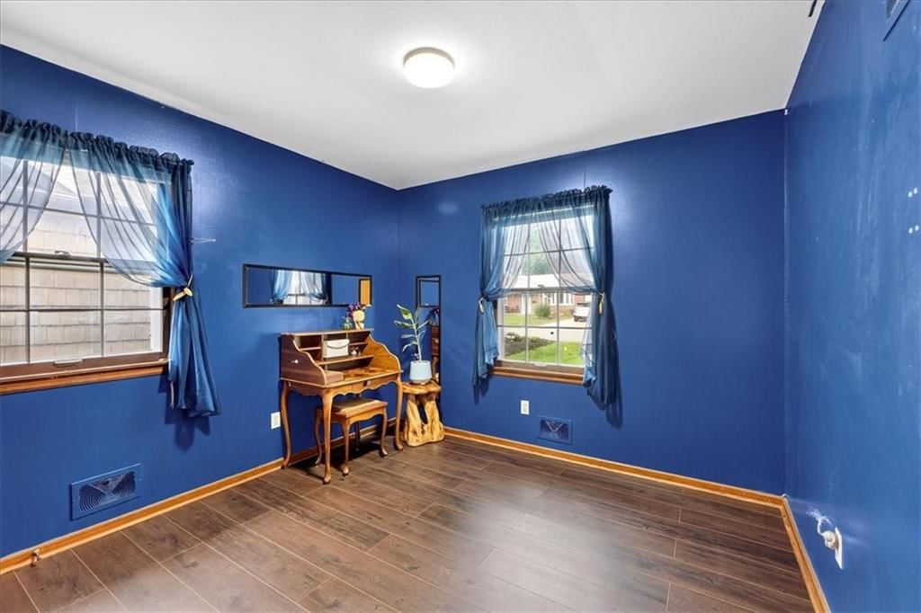 Photo 15 of 25 - 311 Berry Avenue