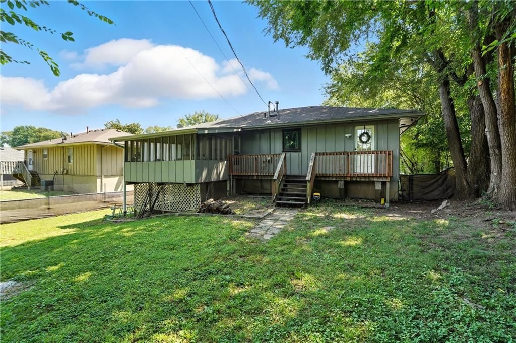 Photo 39 of 81 - 736 Pottawatomie Street