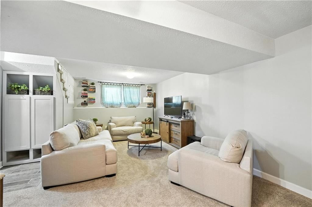 Photo 66 of 81 - 736 Pottawatomie Street