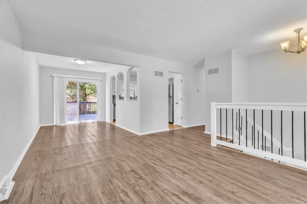 19703 E 14th Terrace — photo 5