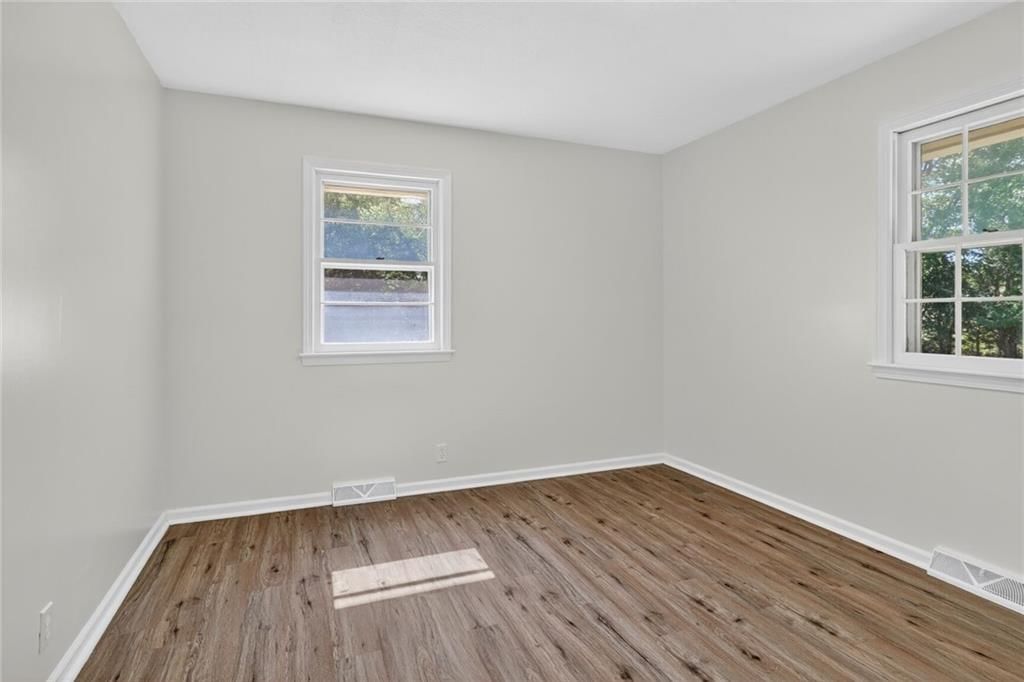 1311 N 150th Street — photo 15