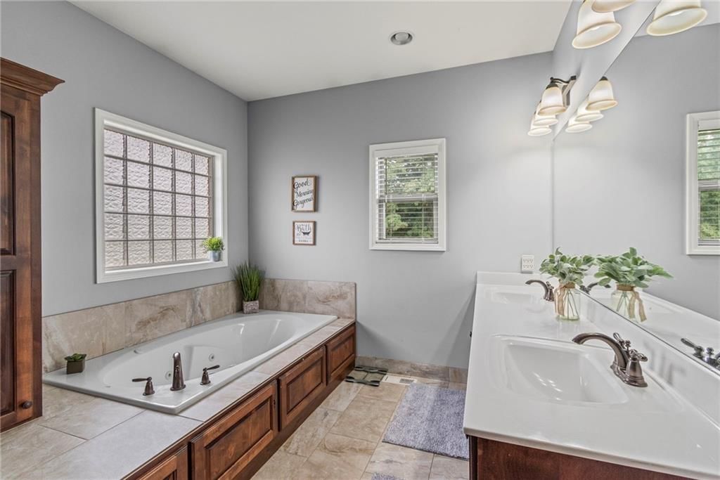 7608 S Arnett Road — photo 13