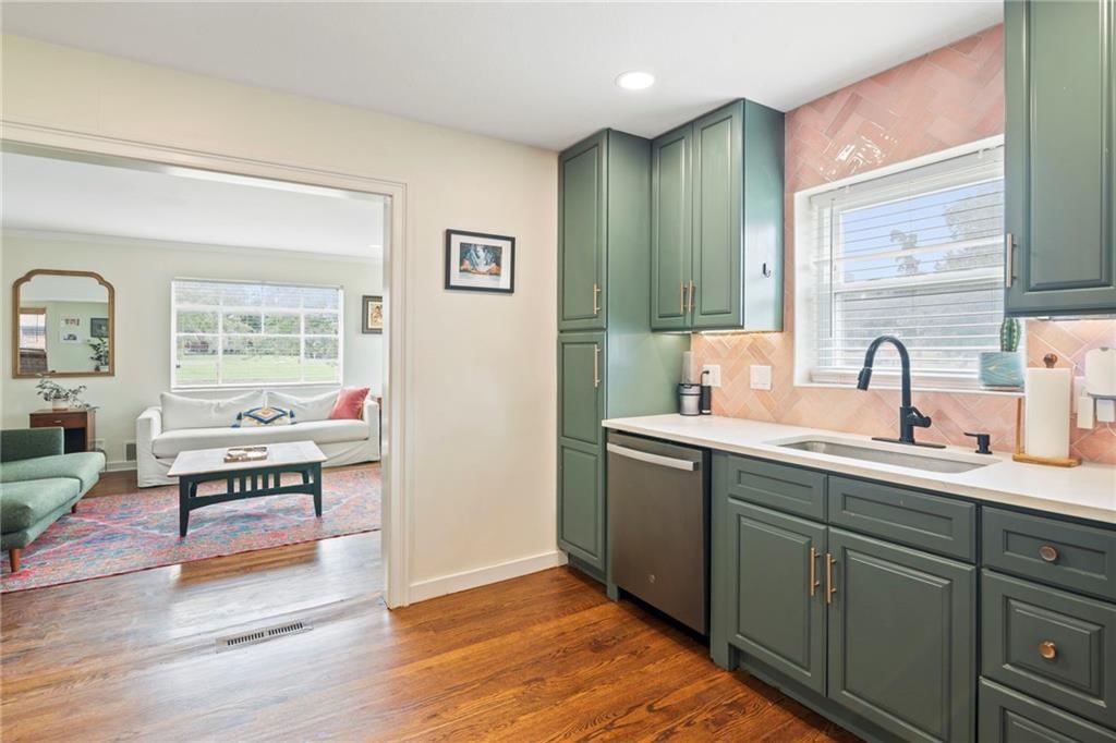 7020 Paseo Boulevard — photo 13