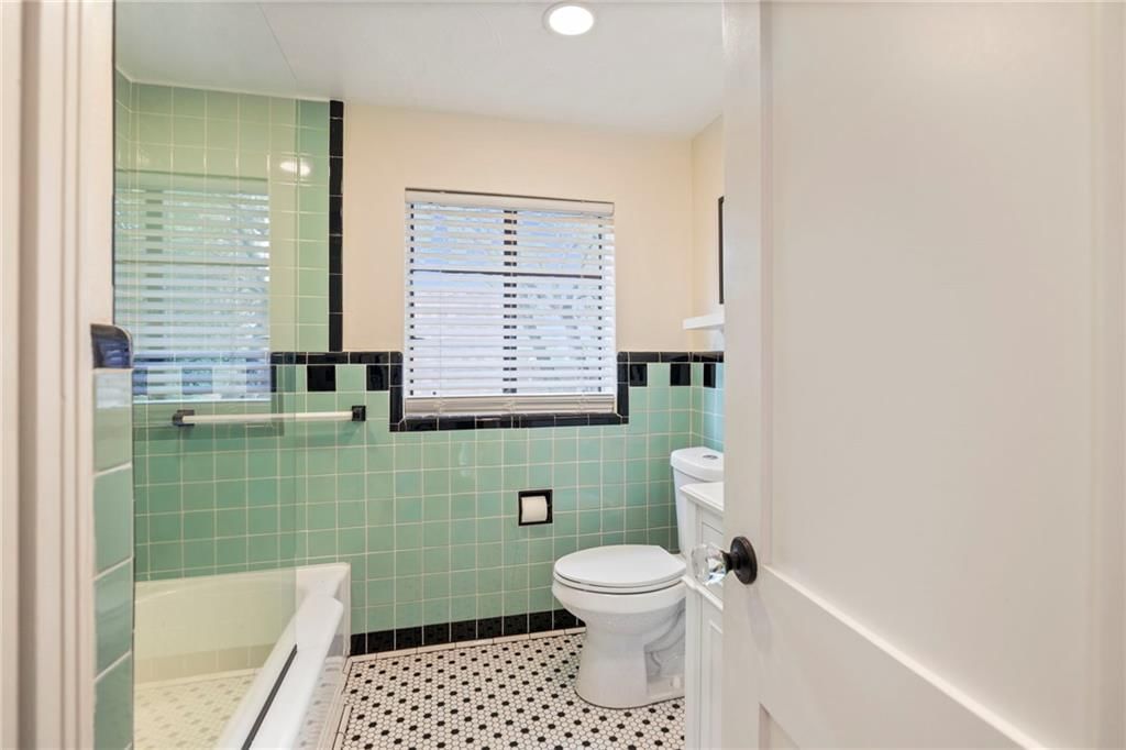 7020 Paseo Boulevard — photo 25