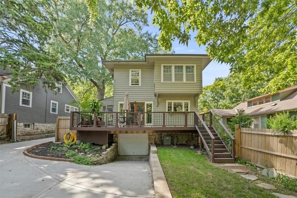 Photo 29 of 31 - 5617 Kenwood Avenue