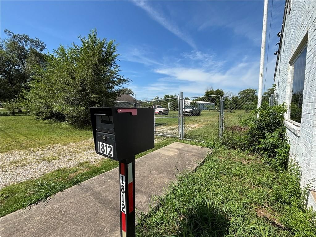 1812 S Margrave Street — photo 3