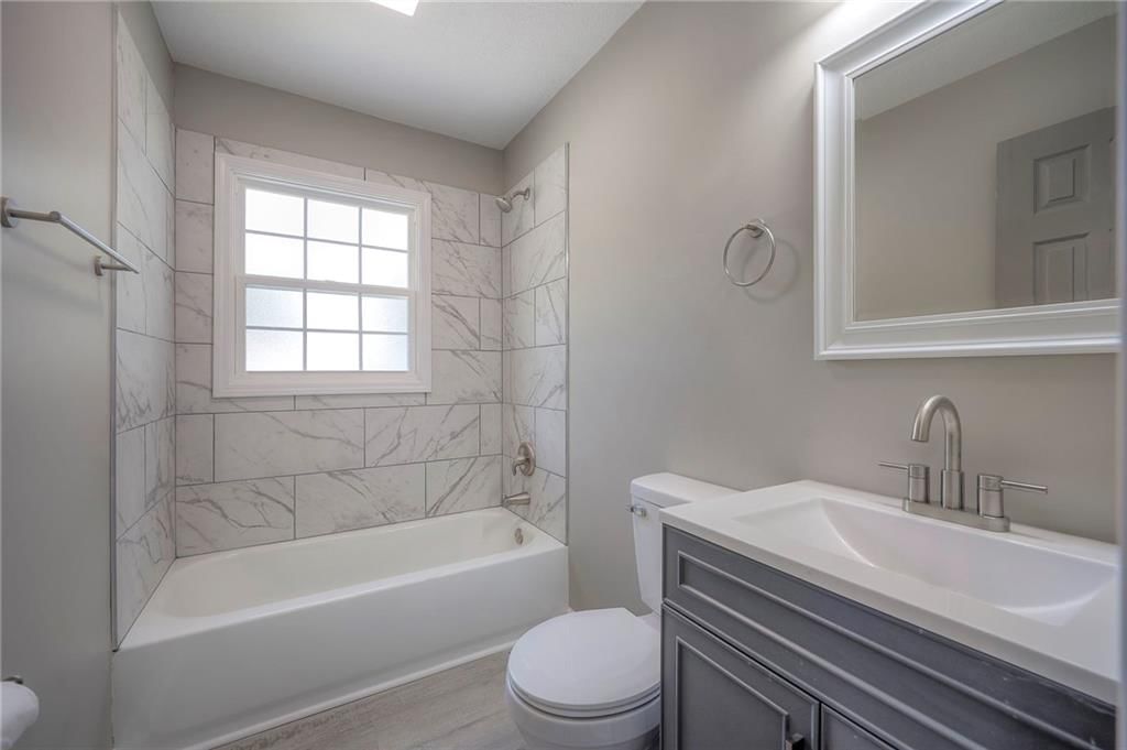 3421 Victoria Drive — photo 11