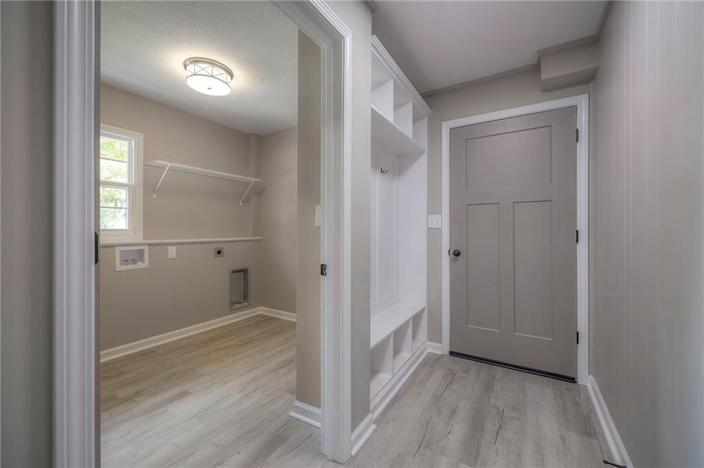 3421 Victoria Drive — photo 13