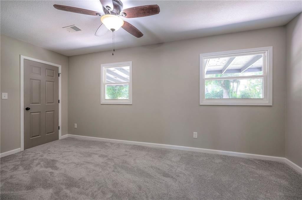 3421 Victoria Drive — photo 16