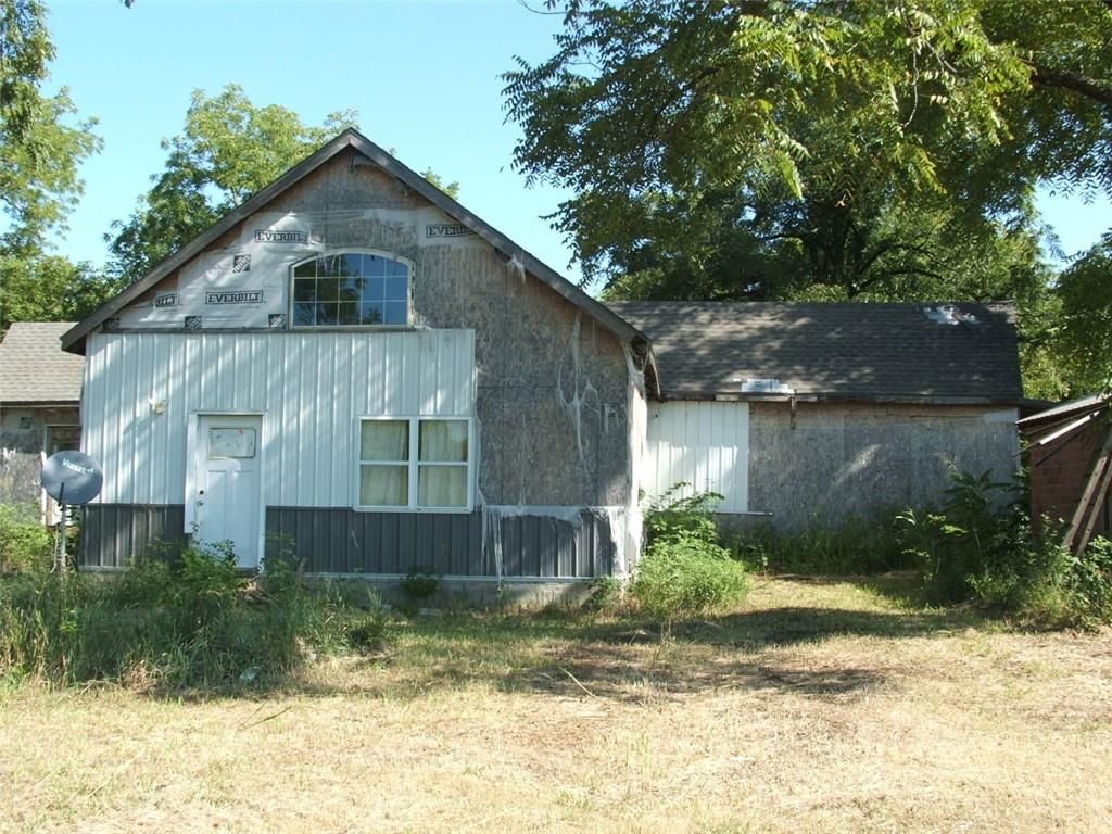 1523 Bridge Street — photo 3