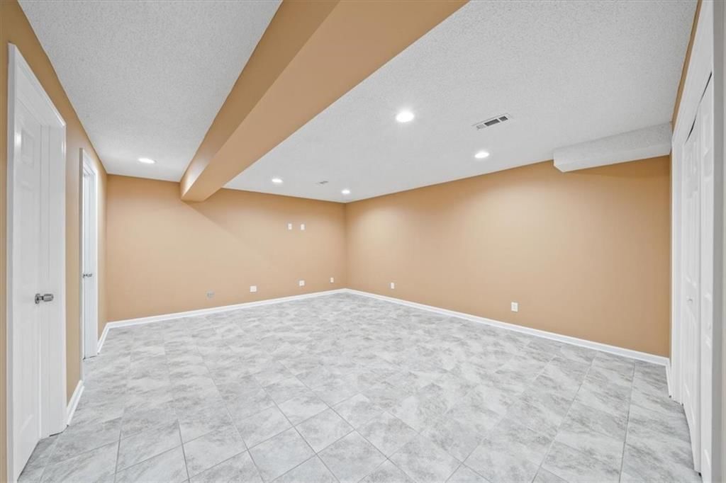 10508 NW 85th Terrace — photo 30