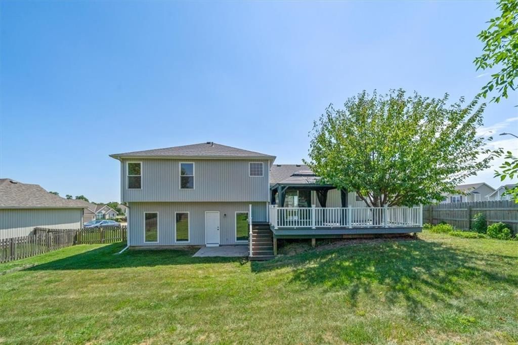 10508 NW 85th Terrace — photo 35
