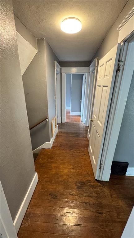 322 W 7TH Street — photo 9