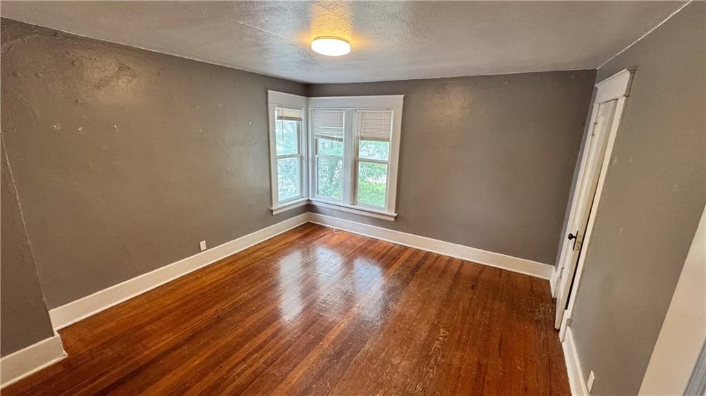 322 W 7TH Street — photo 13