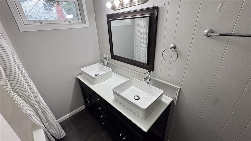 322 W 7TH Street — photo 26