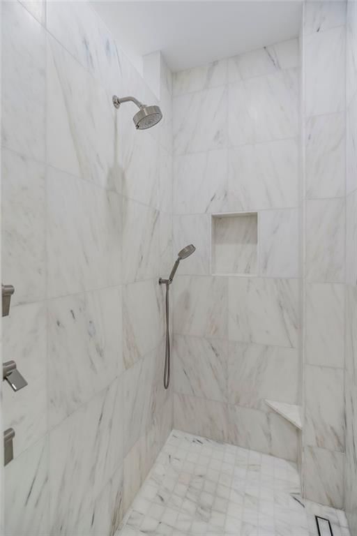 400 W 49th Terrace — photo 20
