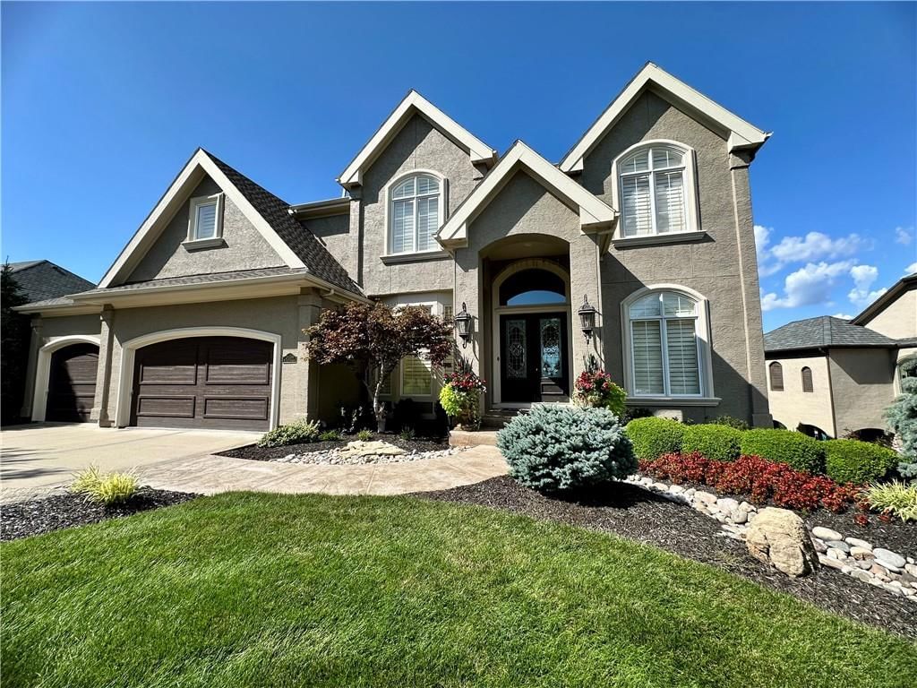 20308 W 92nd Street, Lenexa, KS