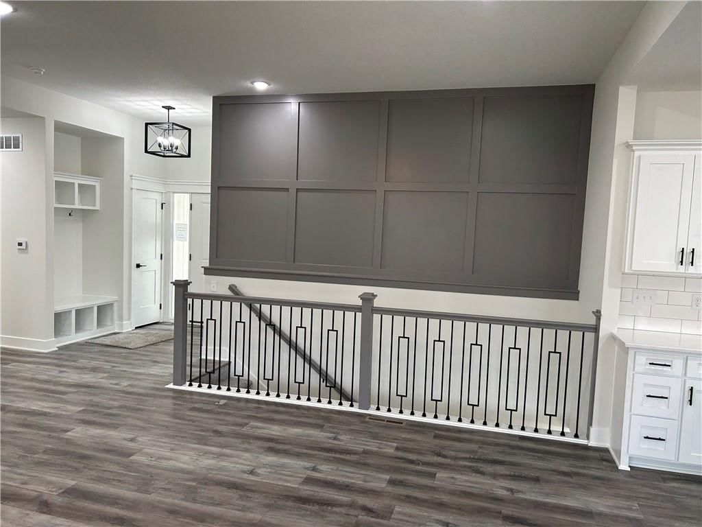 2344 NE Colonnade Avenue — photo 7