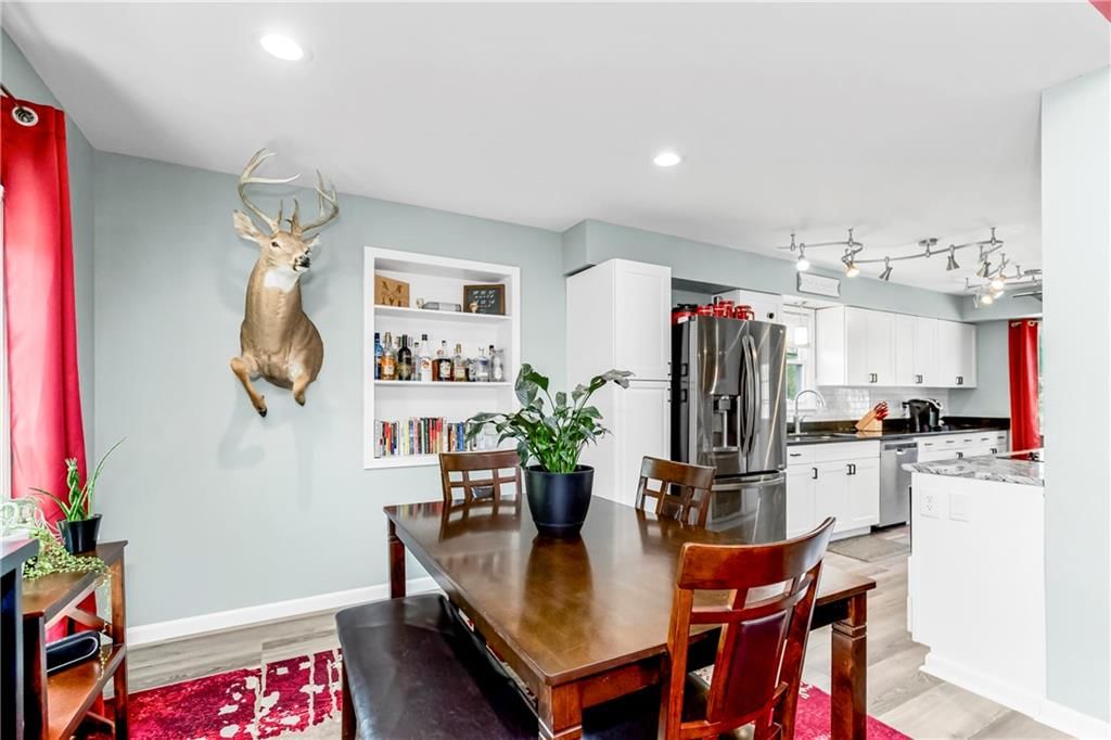 Photo 5 of 41 - 15612 NE 140th Terrace
