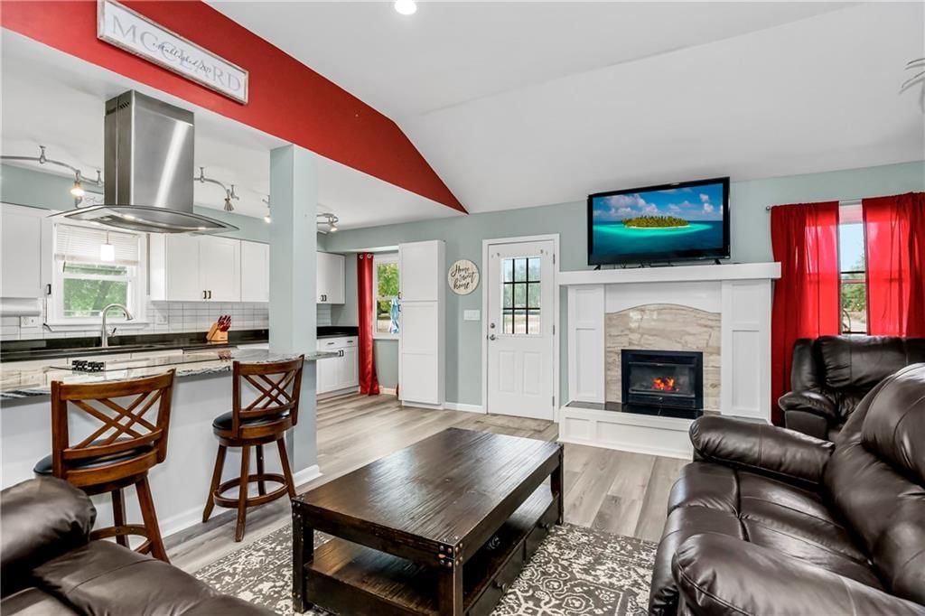 Photo 9 of 41 - 15612 NE 140th Terrace