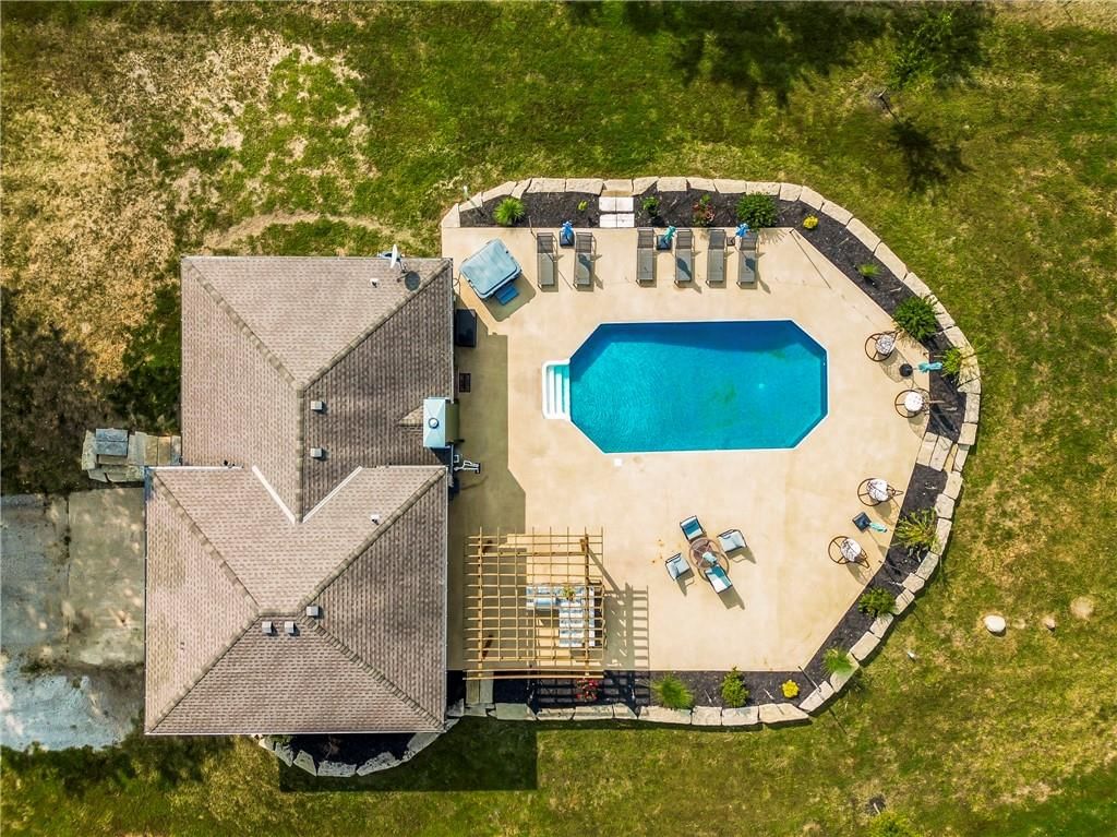 Photo 31 of 41 - 15612 NE 140th Terrace