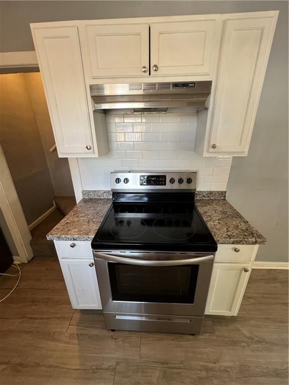 Photo 8 of 17 - 3045 N 51st Street