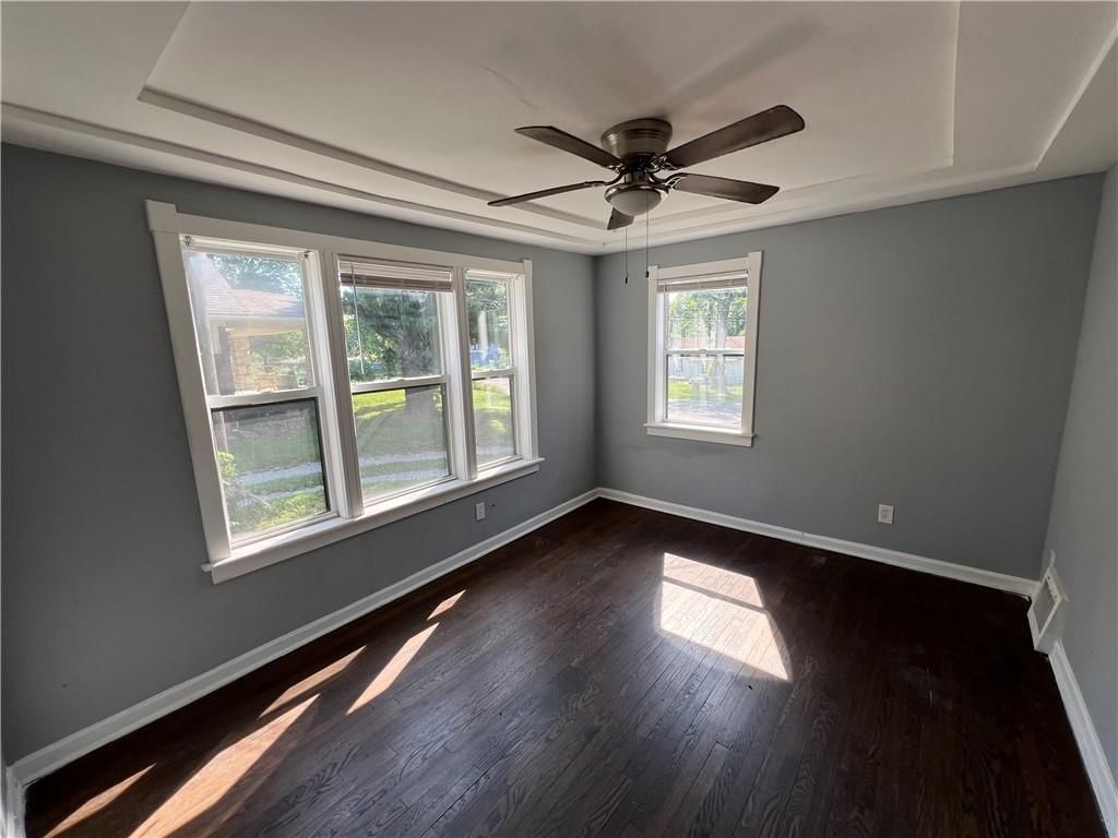 Photo 9 of 17 - 3045 N 51st Street