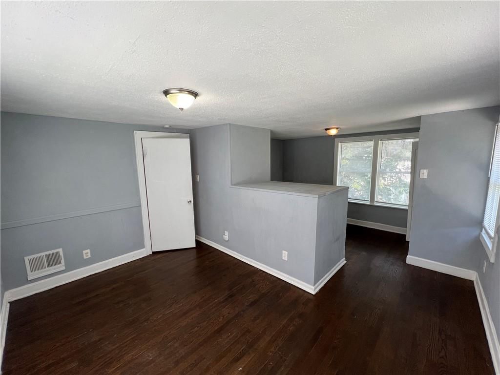 Photo 13 of 17 - 3045 N 51st Street