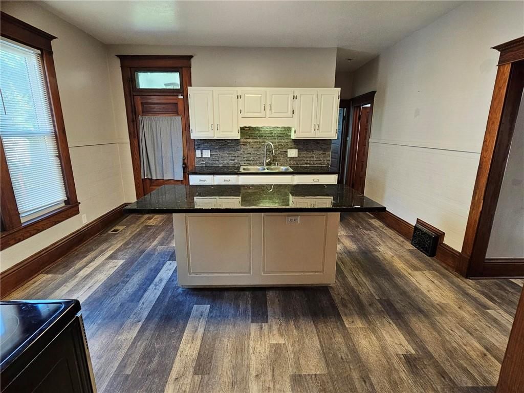 1136 Kearney Street — photo 6