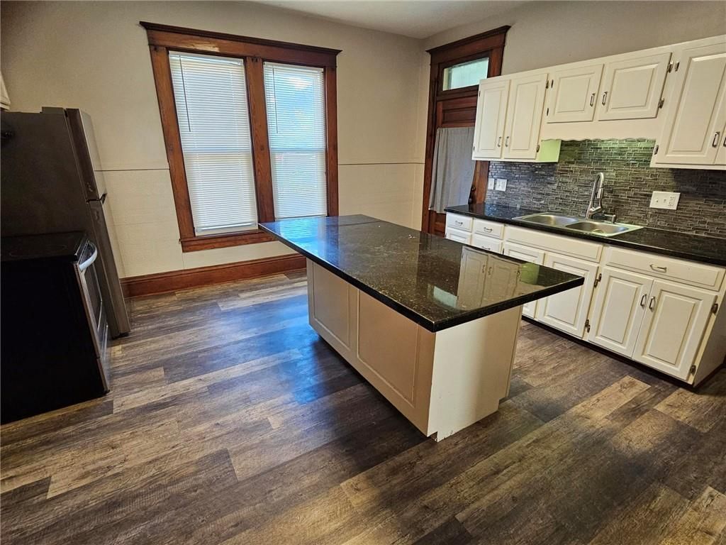 1136 Kearney Street — photo 8