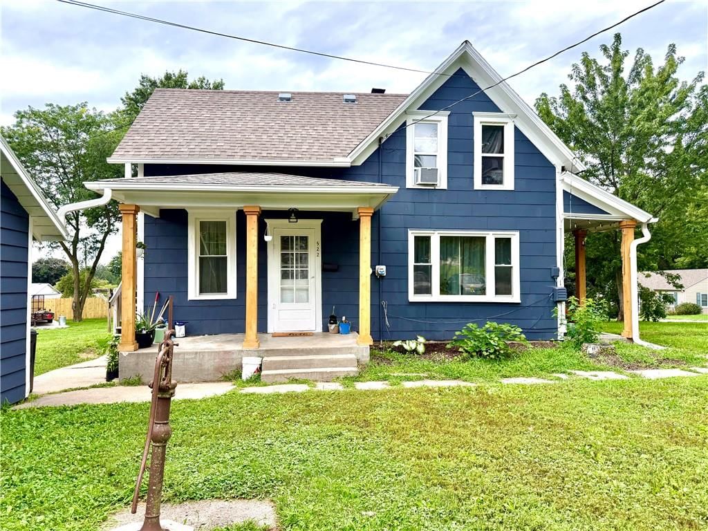 Photo 3 of 23 - 522 W Cooper Street