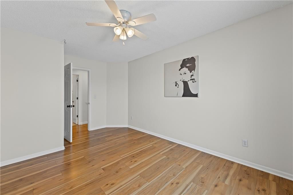 10410 NW 86TH Court — photo 22