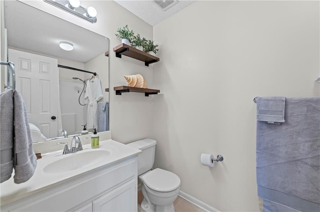 10410 NW 86TH Court — photo 23