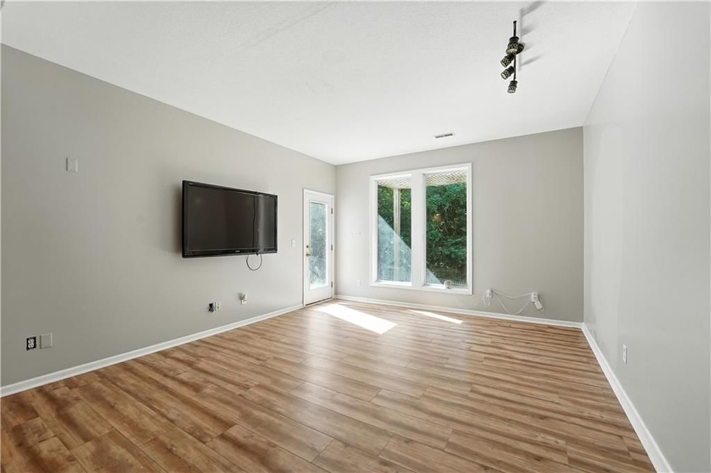 15719 E 76th Street — photo 21