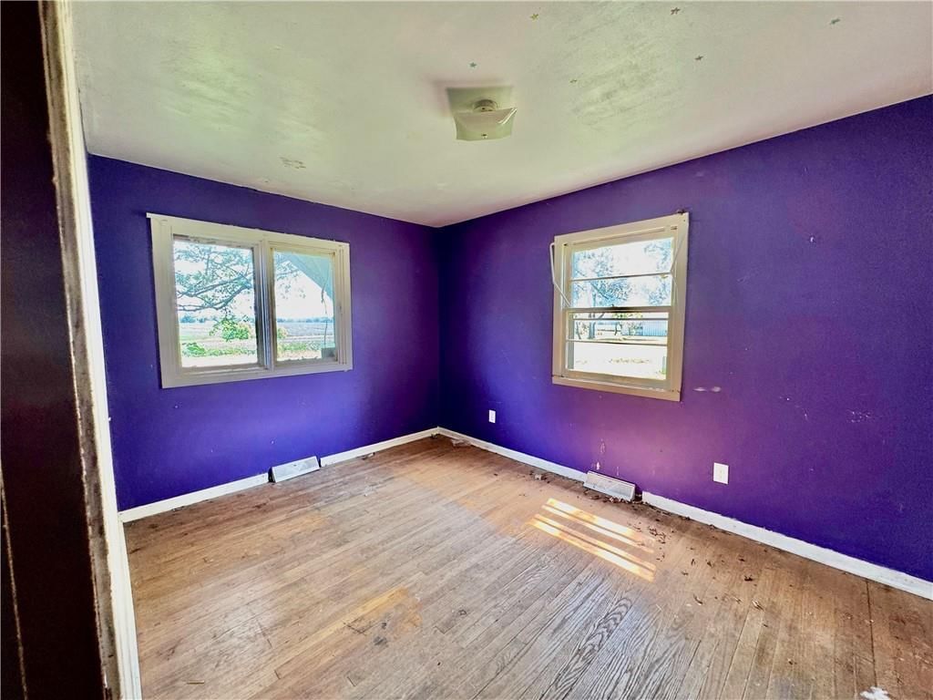 209 E Walnut Street — photo 14