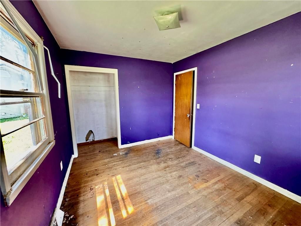 209 E Walnut Street — photo 15