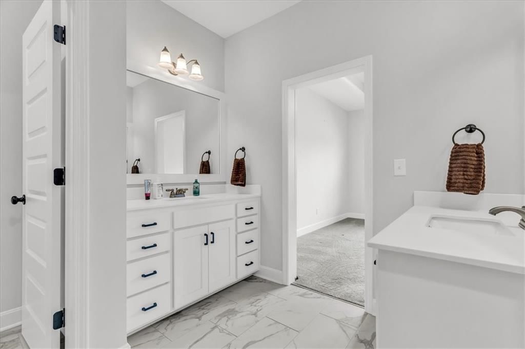 1704 Mulberry Street — photo 22