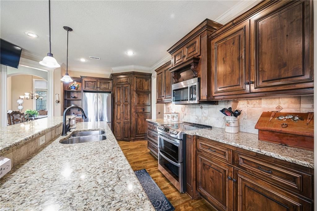 Photo 11 of 37 - 7118 NE 134th Street