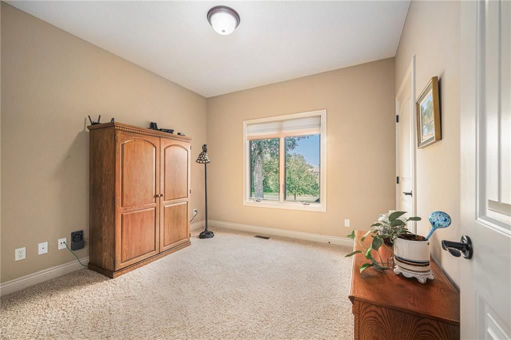 Photo 18 of 37 - 7118 NE 134th Street