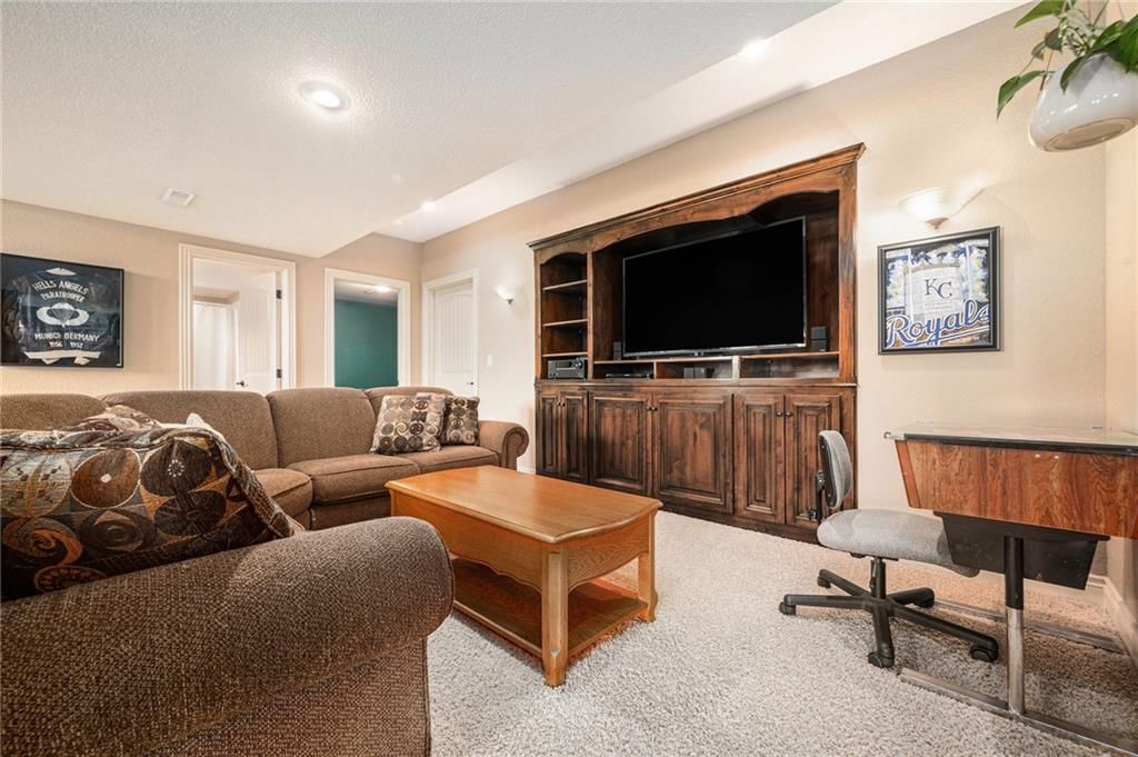 Photo 21 of 37 - 7118 NE 134th Street