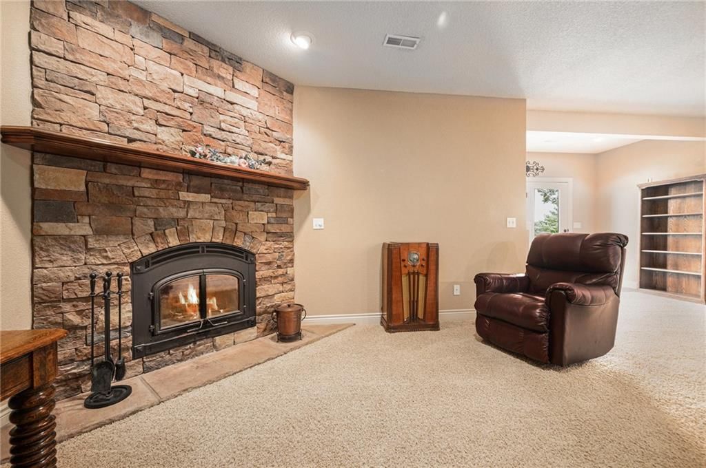 Photo 22 of 37 - 7118 NE 134th Street