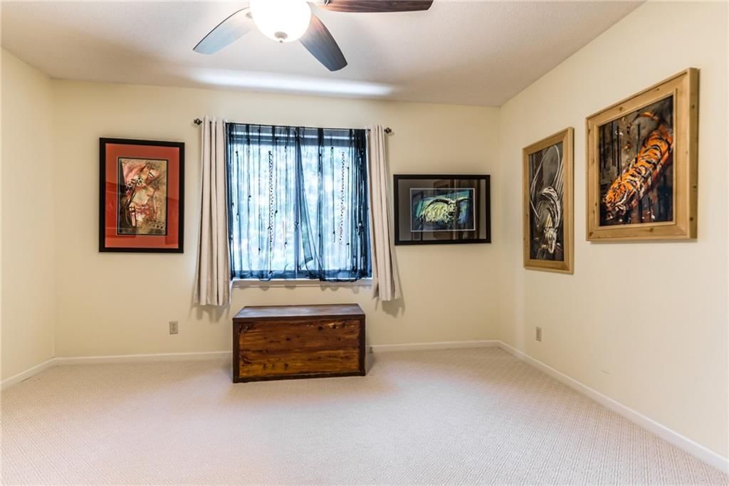 12112 England Street — photo 31