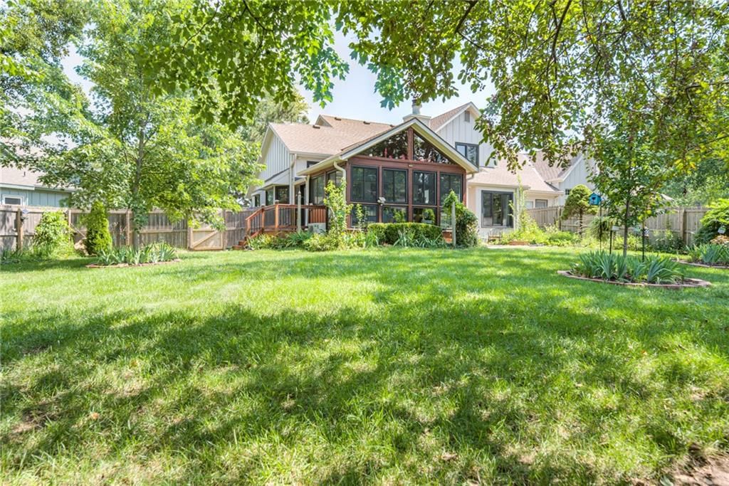 12112 England Street — photo 44