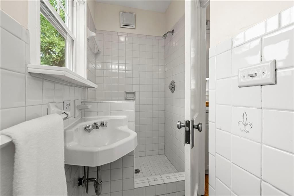 110 W 68th Street — photo 28