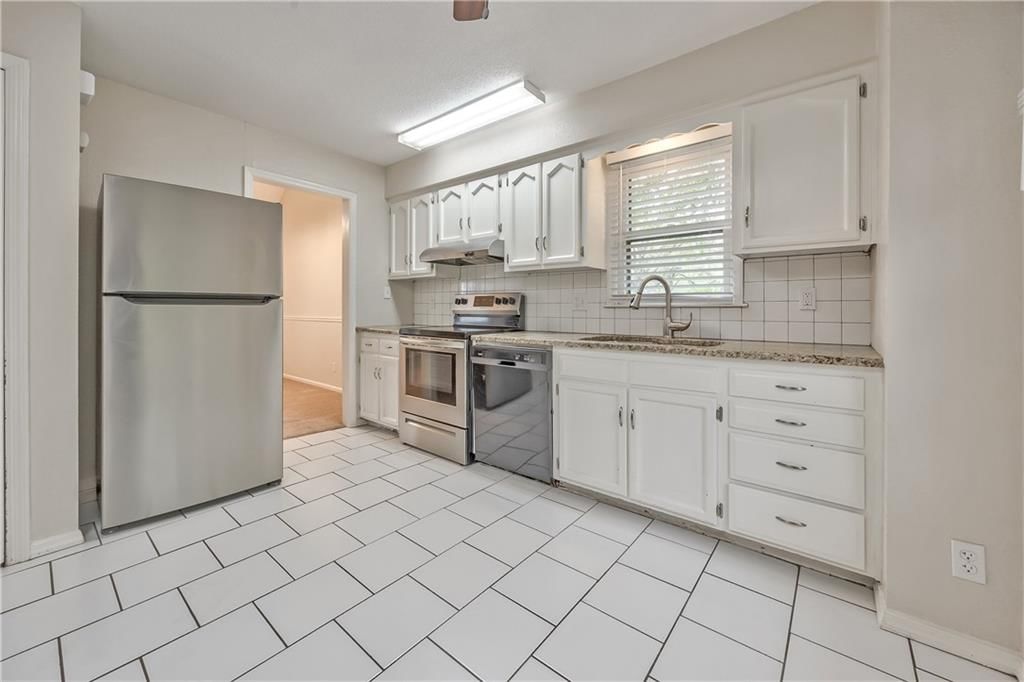 5428 W 102nd Street — photo 7