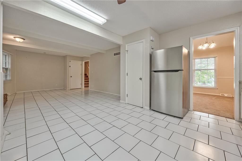 5428 W 102nd Street — photo 9