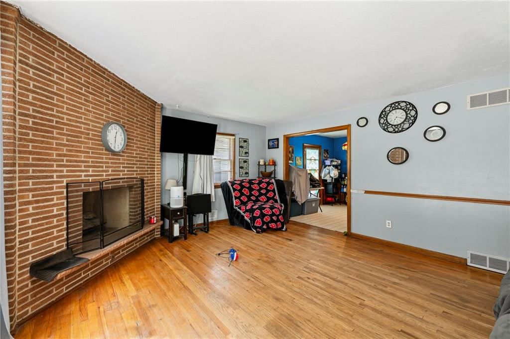 1223 N Pleasant Street — photo 4